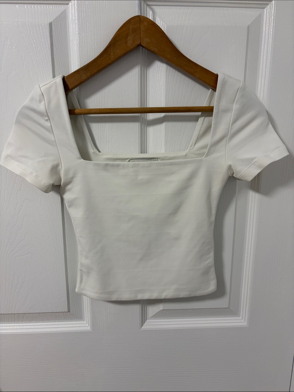 Aritzia Contour Square Neck Short Sleeve Top